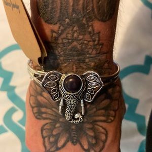 Silver and black onyx stone bracelet new